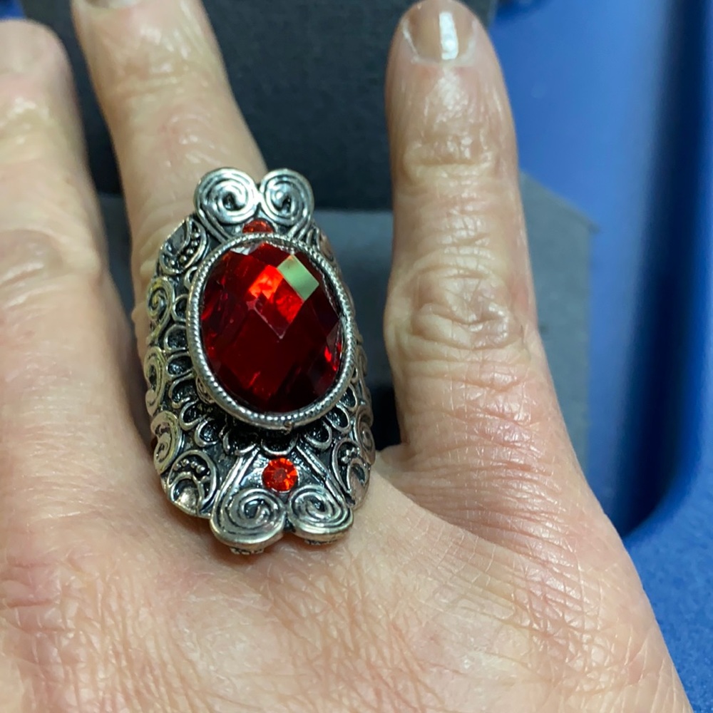 Ruby red stone inlays Nsilver metal cocktail ring8